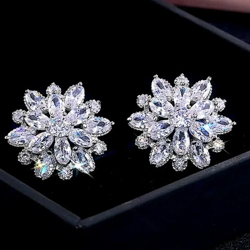 Sterling Silver 5CT Cubic Zircon Flower Snow Crystal Diamond Stud Earrings